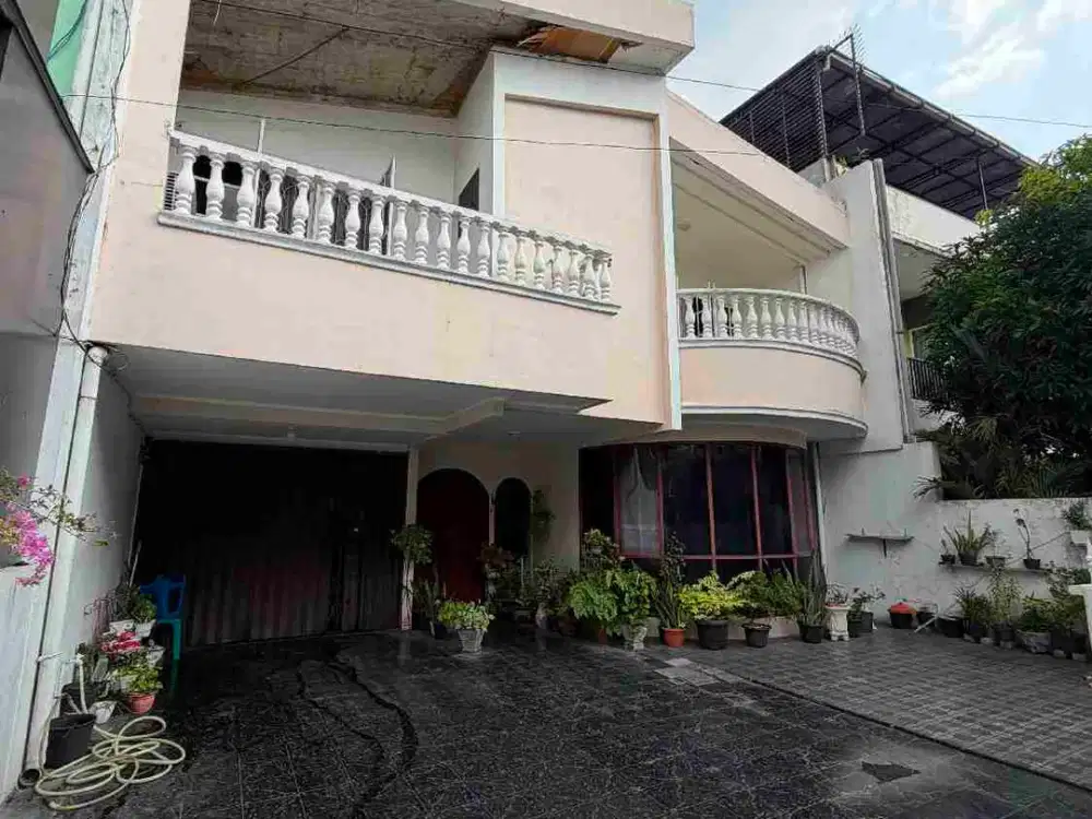 RUMAH 2 LANTAI DI TAMAN POLONIA III  MEDAN