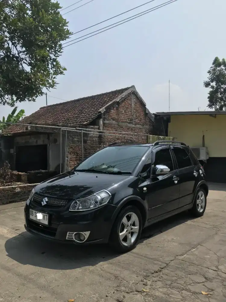 Suzuki SX4 X-Over 2011 Manual