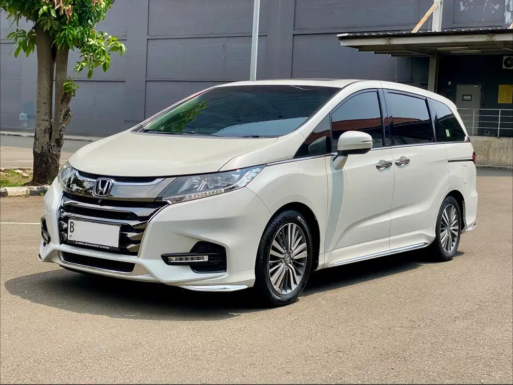HONDA ODYSSEY E PRESTIGE AT 2019 PUTIH