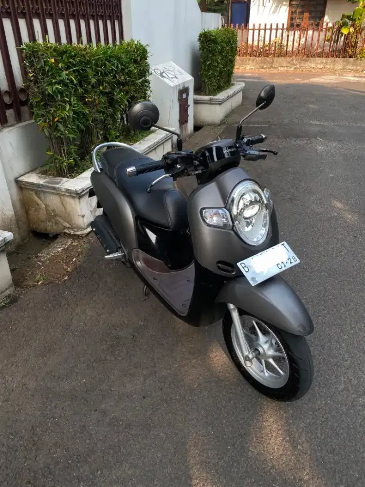 Honda scoopy 2018