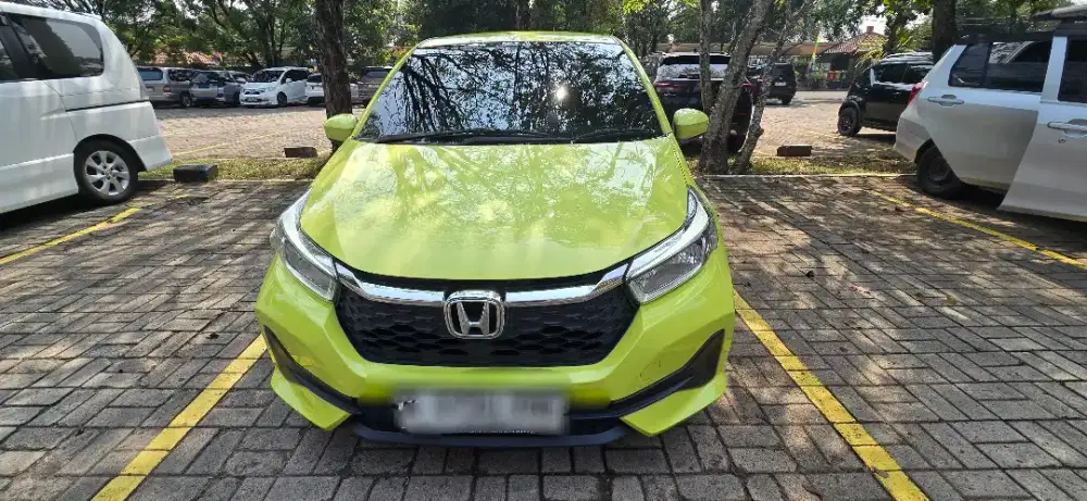 Honda Brio Satya 1.2 E CVT Hijau Lime Metalik