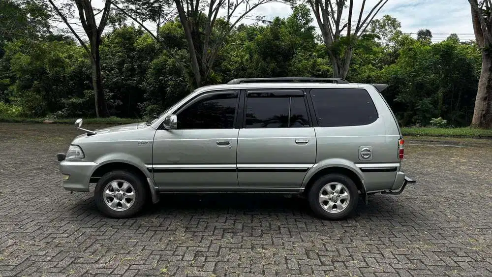 Toyota Kijang 2003 Bensin