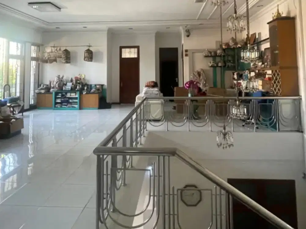 Rumah Sidodadi (Simokerto) Lantai Marmer, dekat Kapasan
