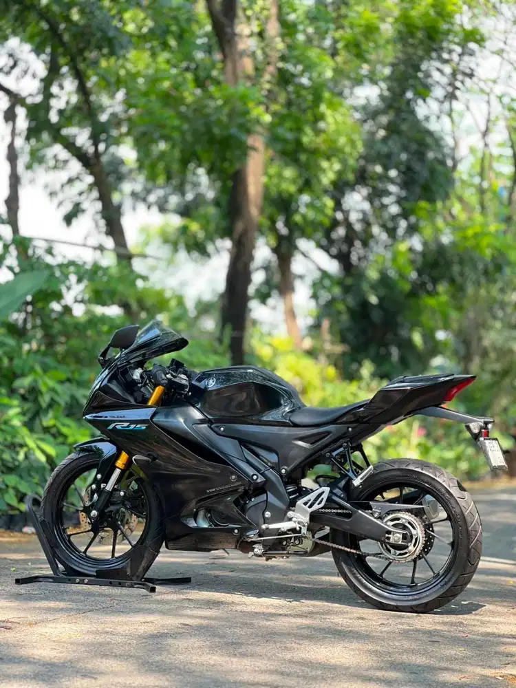 YAMAHA R15 V4 2023 HITAM KM 3K PAJAK PANJANG ANTI REWEL