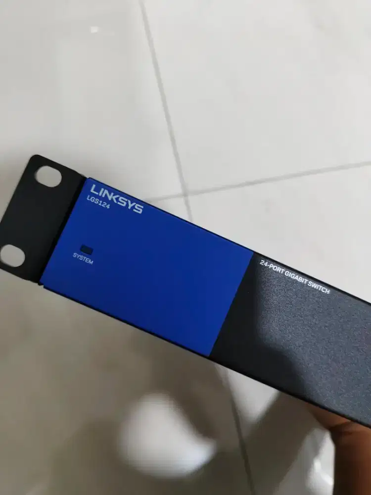 Switch Linksys 24 Port LGS124