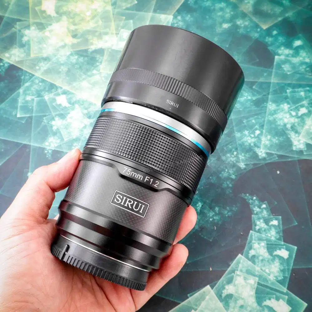 Sirui Sniper 75mm F1.2 Autofocus for Sony Apsc. Fullset Mulus.