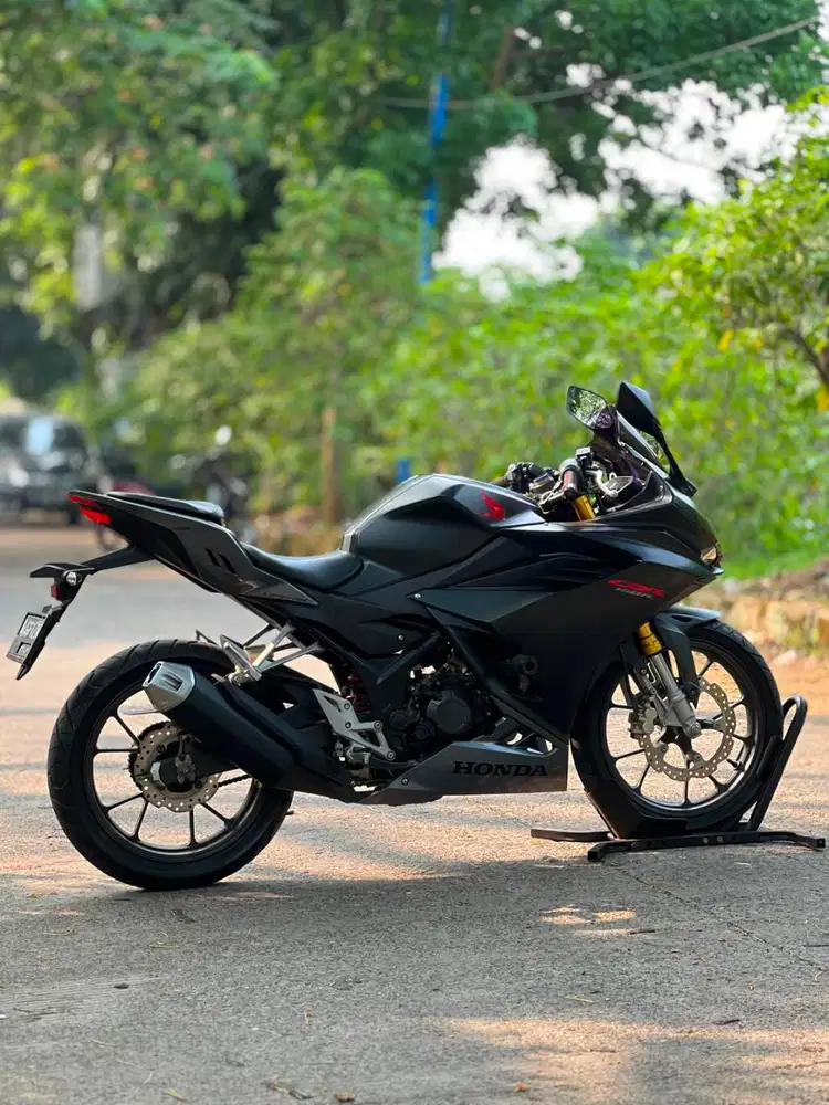 KM 7K AJA! HONDA NEW CBR 150R 2022 HITAM PAJAK PANJANG SUPER MULUS