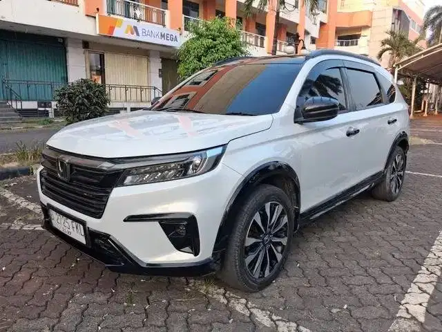 Dijual Santai: Honda BRV 1.5 Prestige Bensin AT 2022 Putih (Pemakaian