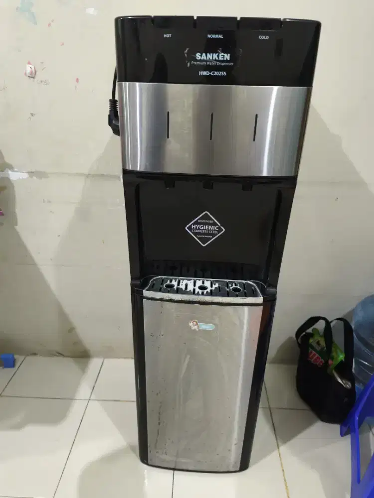Jual dispenser seken merk sanken