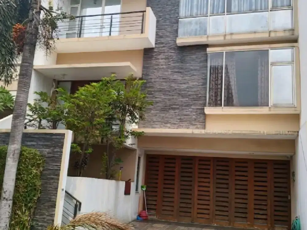 Rumah Cantik Siap Huni Di Perumahan Permata Regency Jakarta Barat