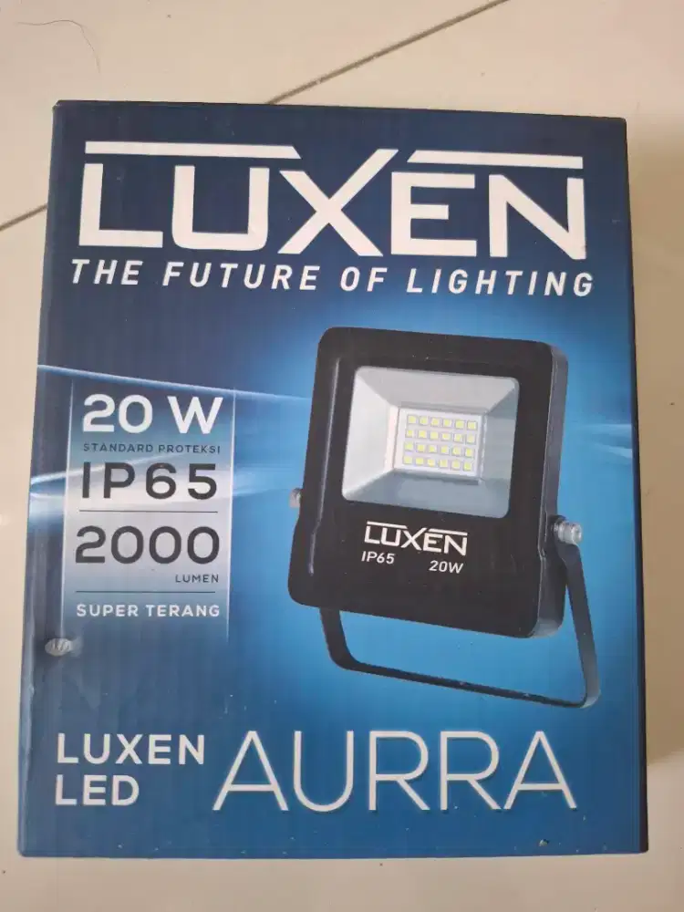 Lampu LED luxen 20 watt IP 65 2000 lumen