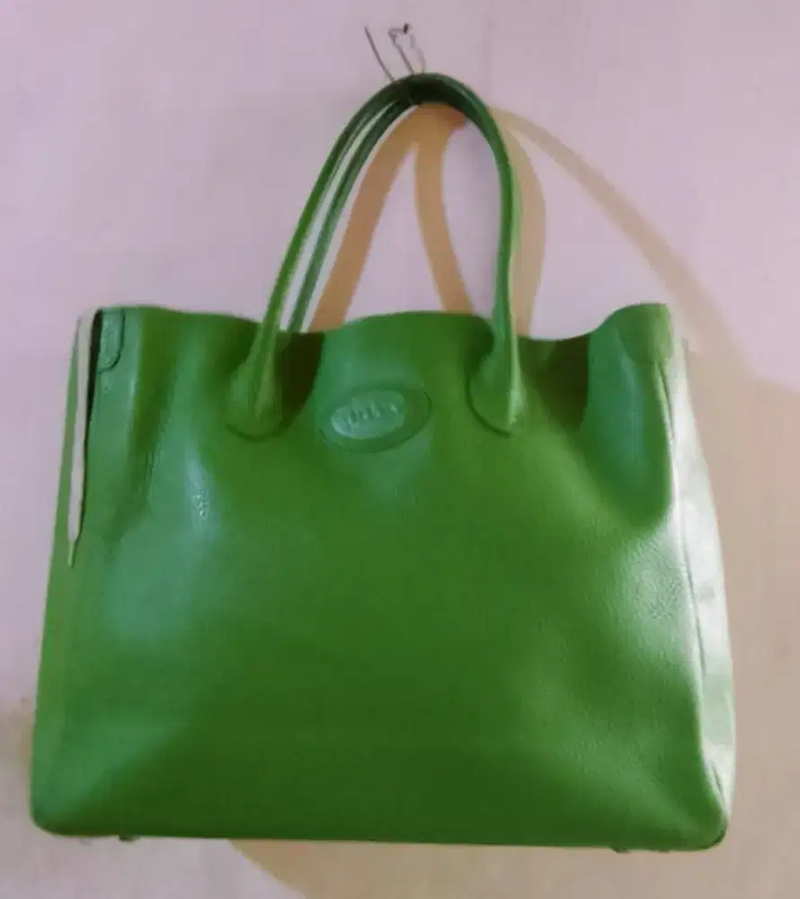 Tas kulit asli merek TODS