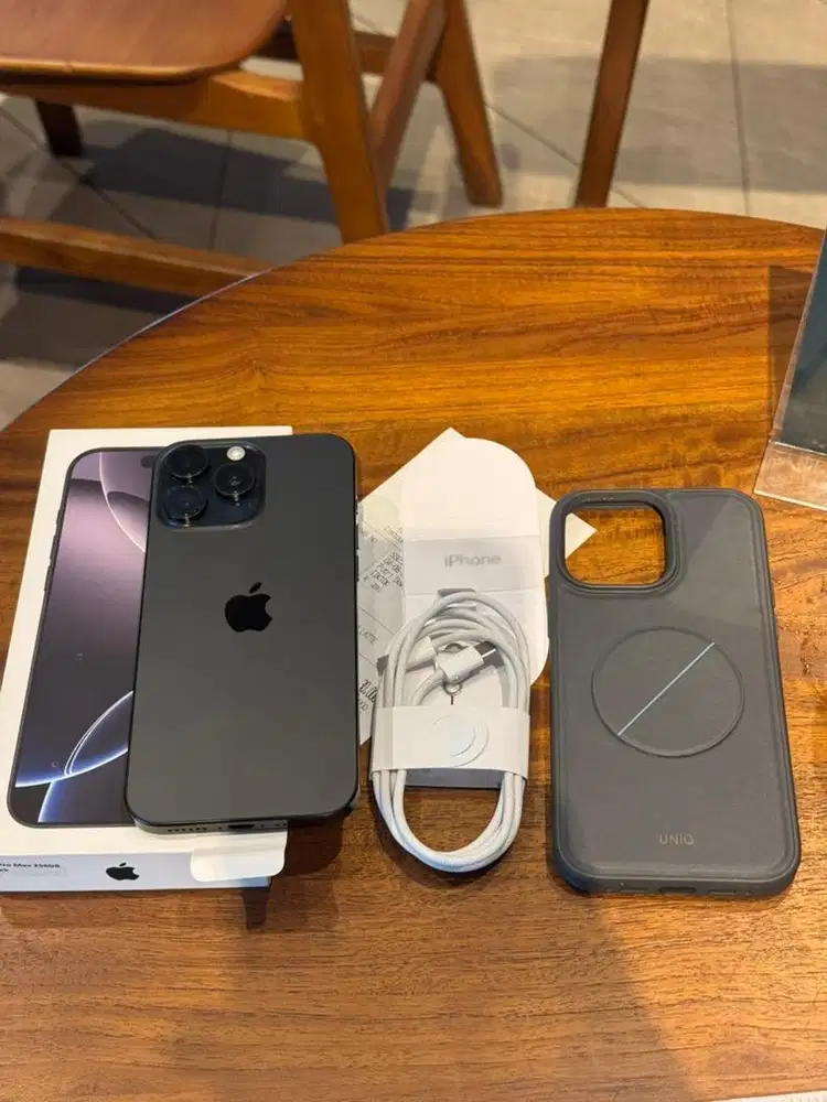 iPhone 16 Pro Max 256 iBox