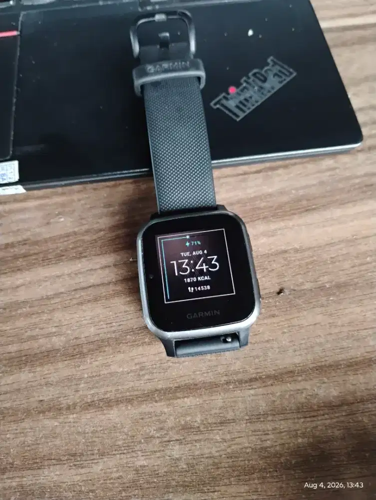 Jam Garmin Venu SQ music