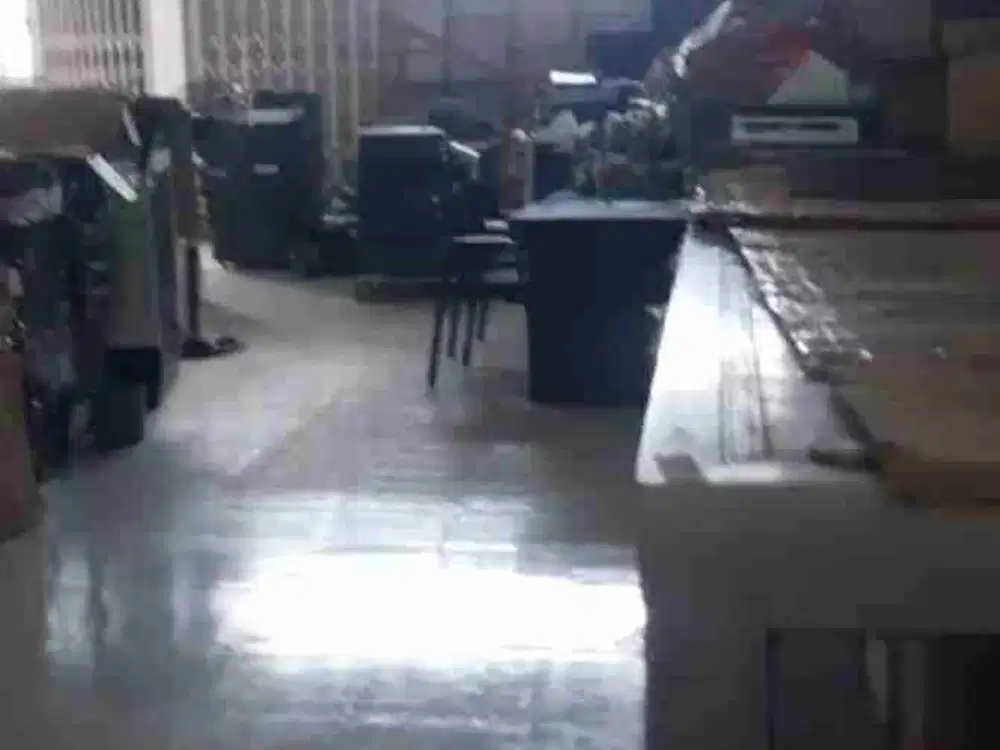 Jual Gudang luas & Plafond Tinggi