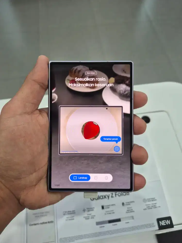 Samsung Galaxy Z Fold 8 Wide
