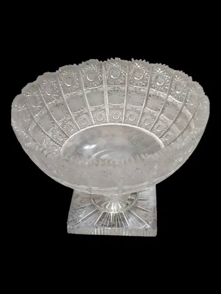 Vintage Bohemian Czech Queen Lace Cut Crystal Pedestal Bowl – Ø30cm –