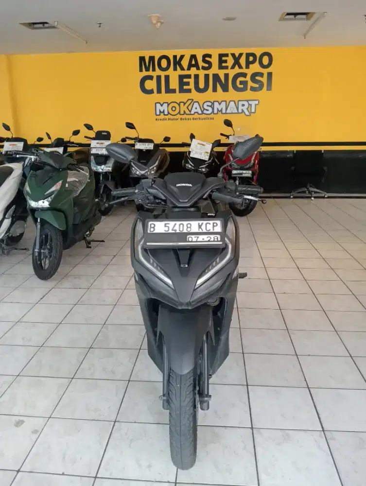 Dijual motor Honda Vario 125 cbs iss 2023