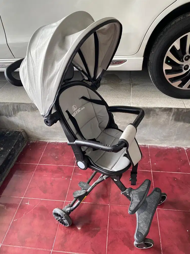 Exotic Stroller
