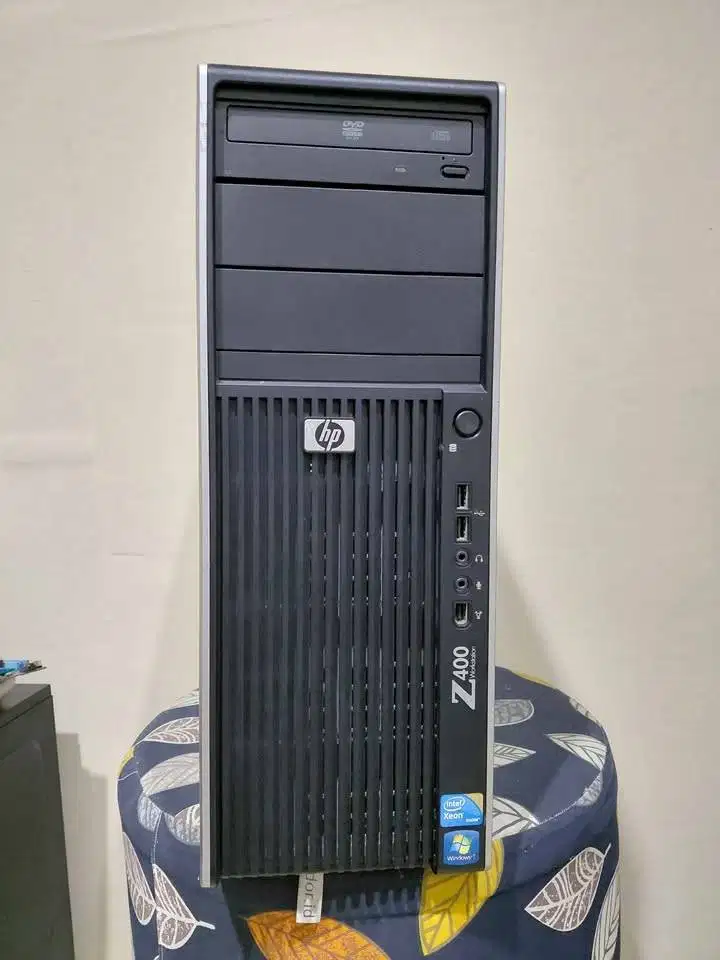 SERVER - HP z400 intel Xeon ram 16gb Hdd 1tb