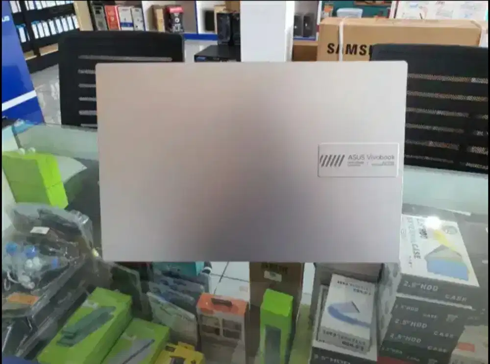 LAPTOP ASUS VIVOBOOK 1404FA AMD RYZEN5 7520 RAM 16GB SSD 512Gb