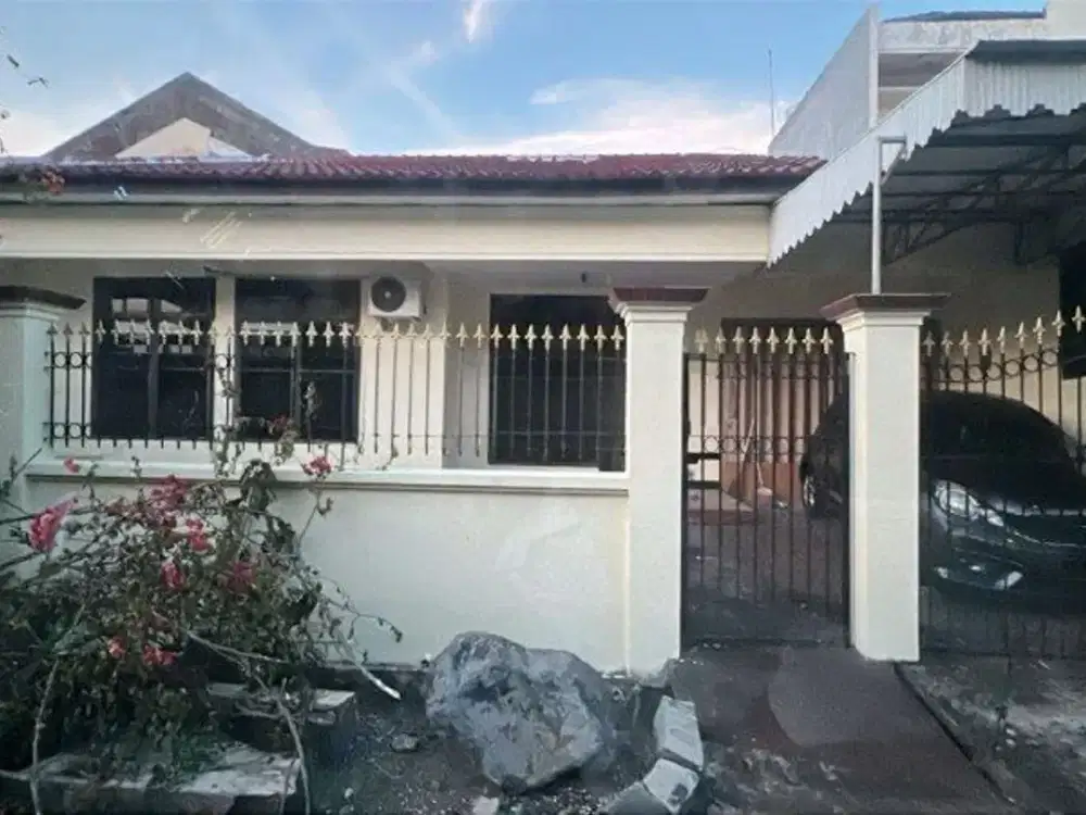 Rumah Klampis Anom  Wisma Mukti  STRATEGIS Hadap Selatan
