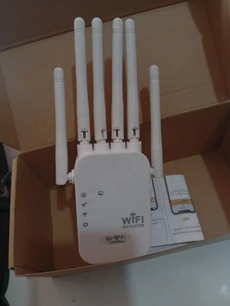 Wifi extender repeater penguat sinyal