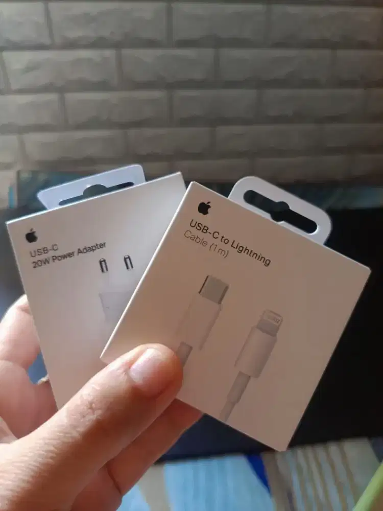 Charger iPhone 20 watt