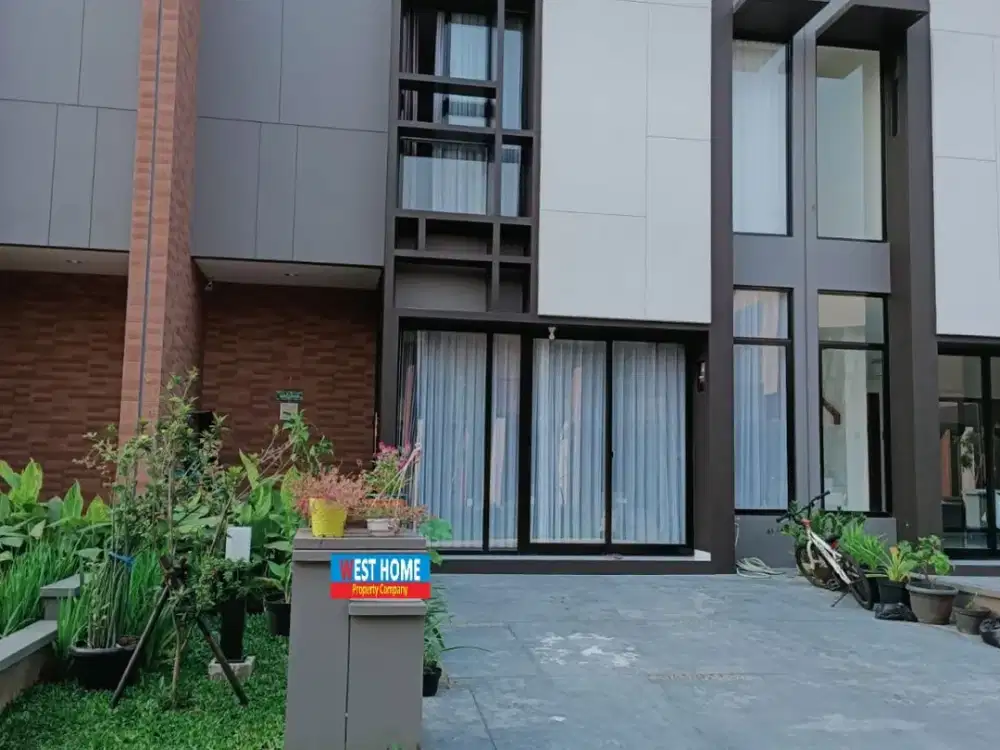 DIJUAL RUMAH SUVARNA SUTERA FLAVIO MURAH