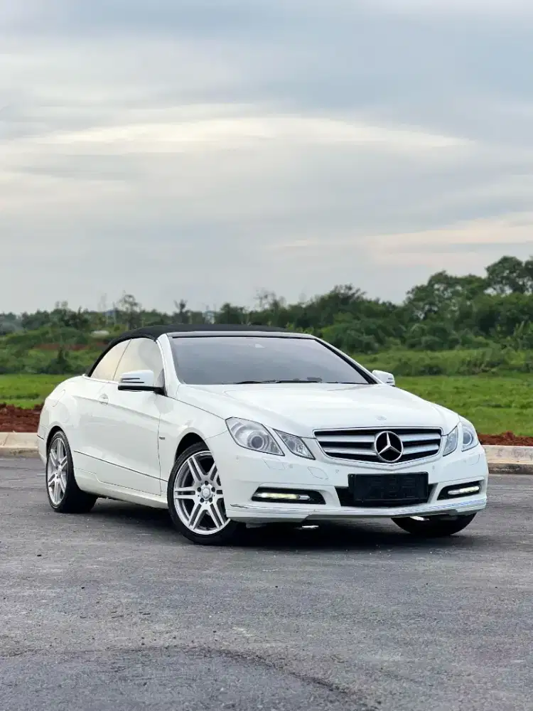MERCEDES BENZ E250 CABRIOLET THN 2011