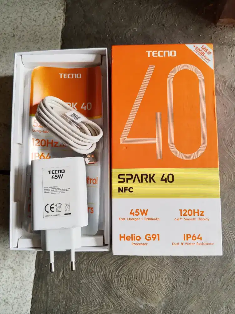 Tecno spark 40 nfc 6/128 like new