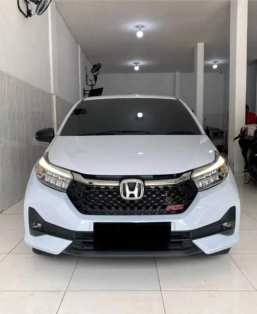 Brio RS CVT 2024 Putih Diamond 2025 2023