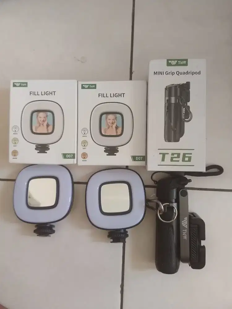 tnw tripod and fill light