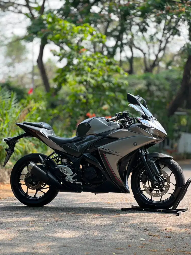 YAMAHA R25 OLD 2016 GREY PAJAK HIDUP KONDISI MULUS SIAP PAKAI