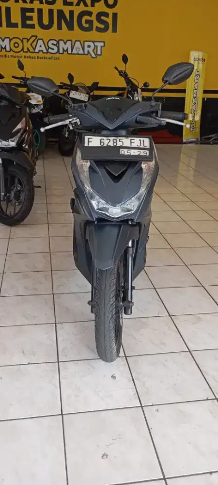 Dijual motor Honda Beat dlx 2024