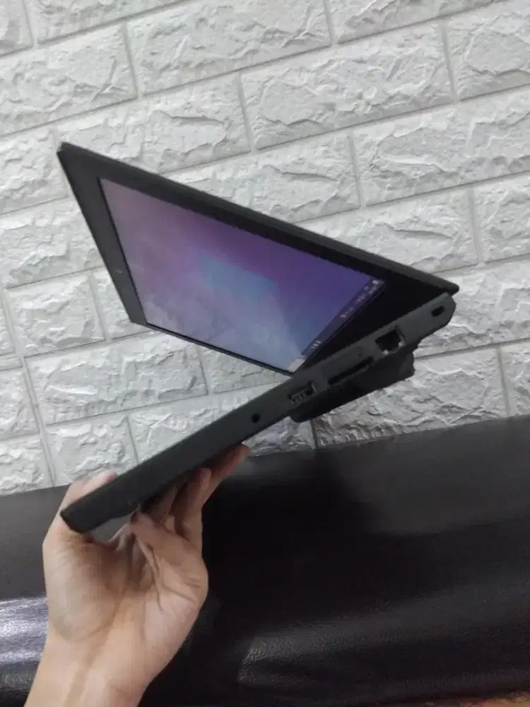 Jual Lenovo thinkpad x270 i7 gen 6/8gb/256gb