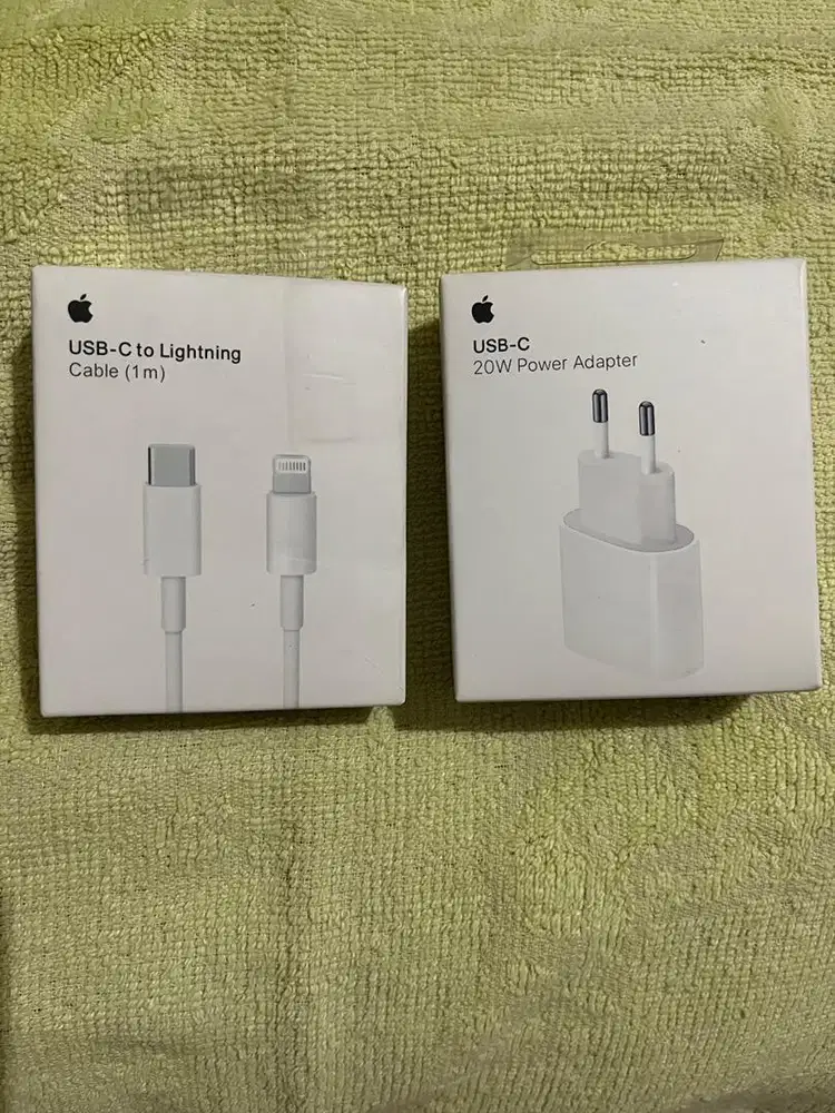 Charger iphone plus adaptor 20 watt