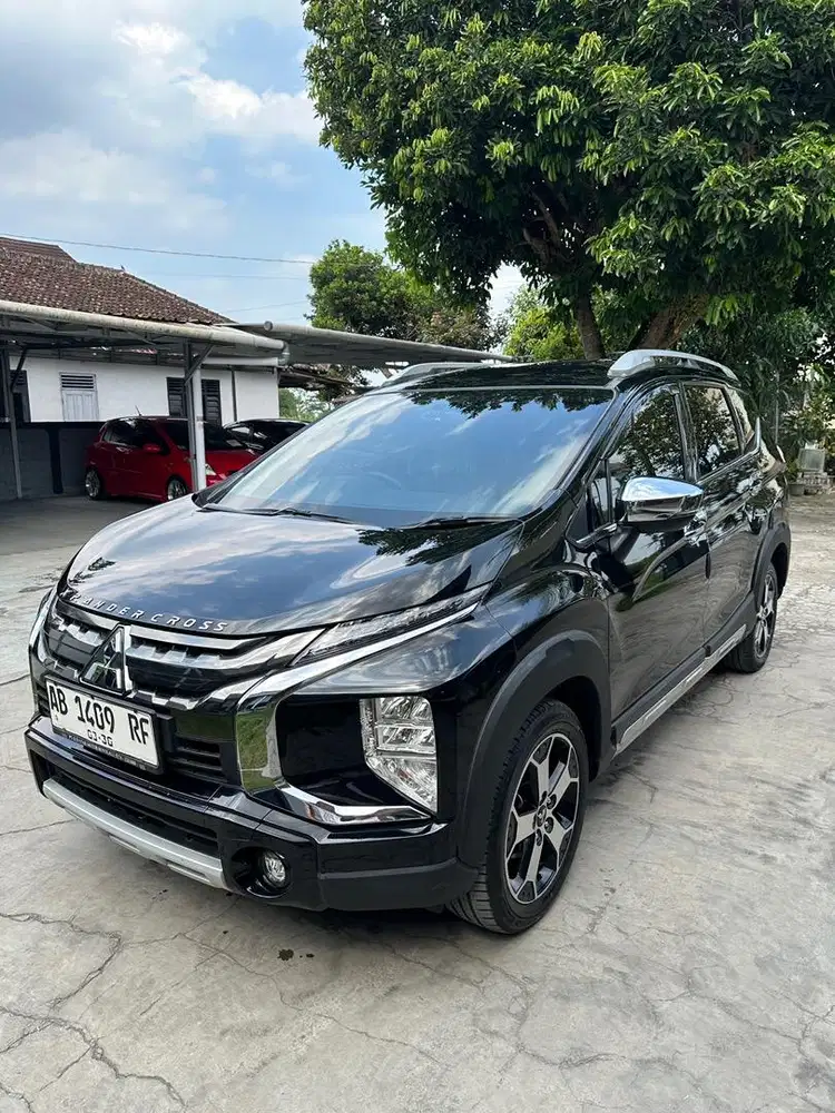 Xpander Cross matic 2020 Premium Package asli ab