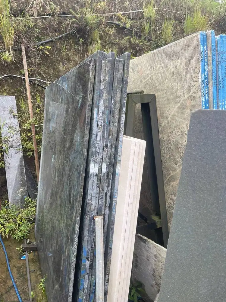 Marmor Labrodarit Lemurian Blue (Marble)