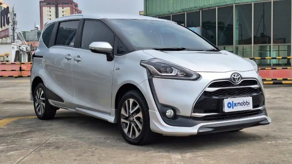 KM Rendah - Toyota Sienta 1.5 Q Bensin-AT 2016