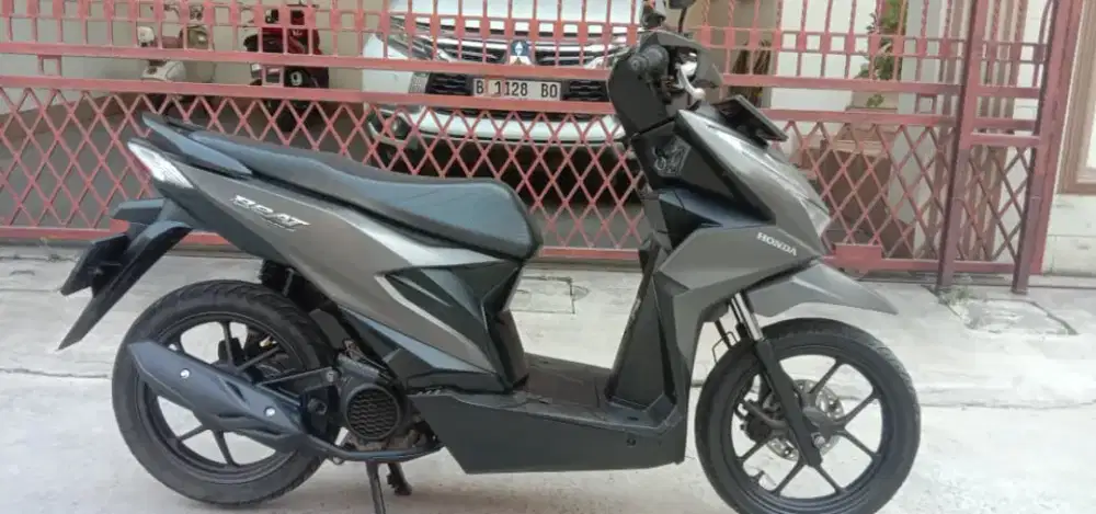 Honda beat deluxe CBS ISS tahun 2023/2024.