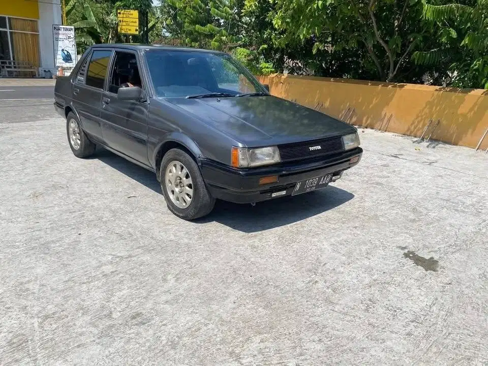 Toyota Corolla 1.3 1983 zen bisa tukar tambah sekoto badas kediri