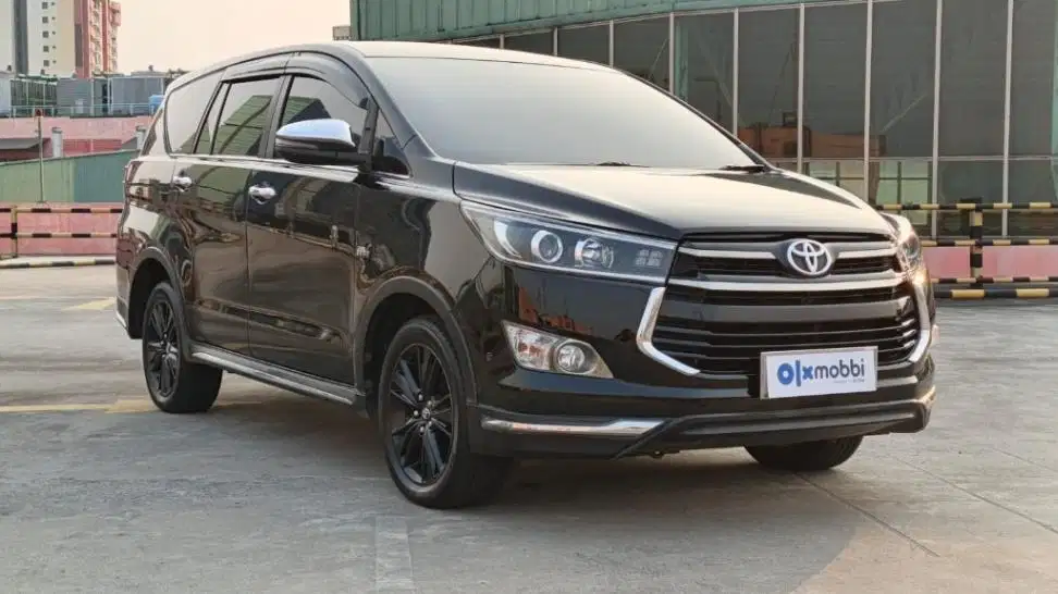 Toyota Kijang Innova 2.0 Venturer Bensin-AT 2019
