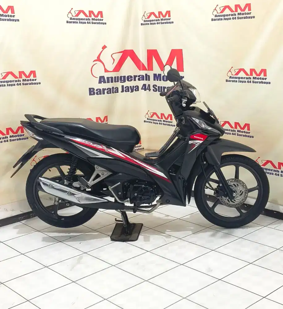 Km 4 Ribu Honda Revo x CW Tahun 2024 warna hitam