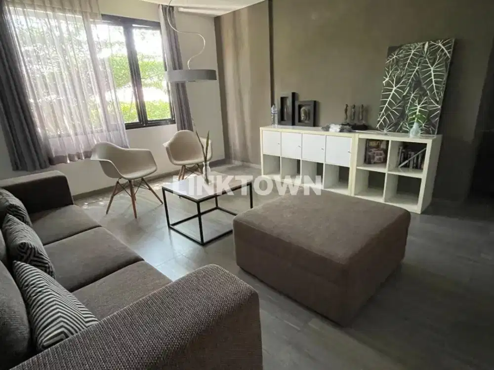 Jual Cepat Rumah Furnish Luas 300m² Siap Huni di Sukasari Bandung