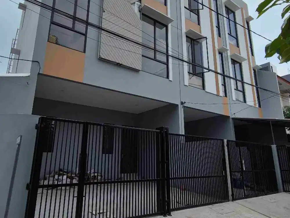 Rumah Baru 3 Lantai Duri Kepa Jakarta Barat, Sisa 1 Unit Dekat Kuliner