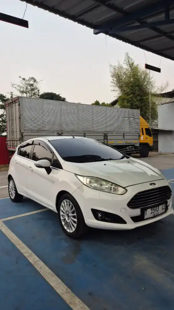 Ford Fiesta type S Matic Th 2013