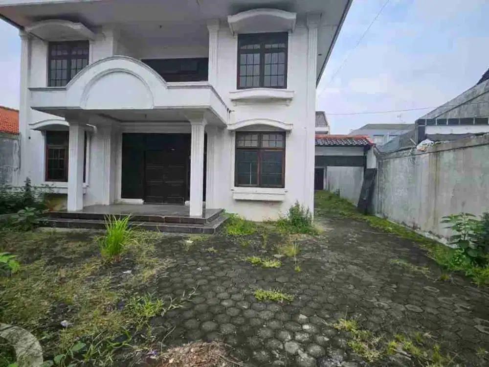 hitung tanah 730m² bonus rumah 
Jatibening anti banjir dkt LRT