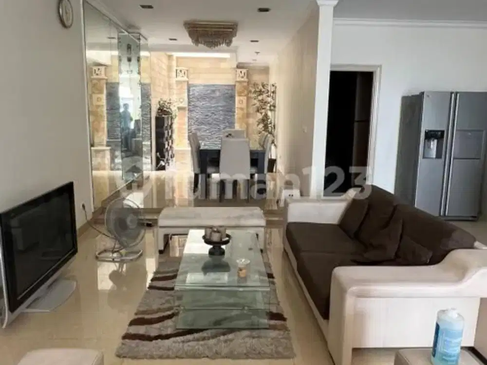 Disewakan min 2 tahun Rumah Mewah PIK Luas 8x20 Full Furnish