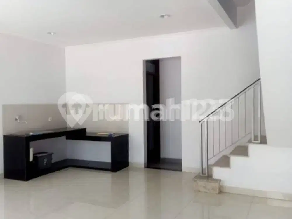 Disewakan Rumah Golf Island Pik 6x12,5 Unfurnished 2 Lantai